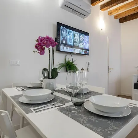 Apartment Terrazza Con Idromassaggio *